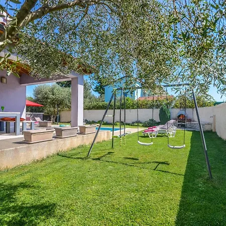 빌라 Thea Istria By *