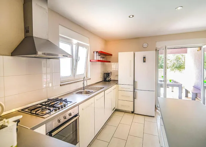 빌라 Thea Istria By *